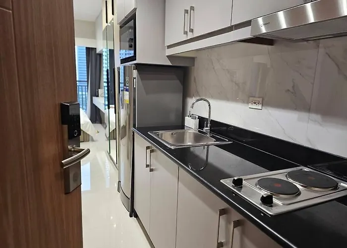Alexa Smart L Balcony Night View L Fast Wifi * مانيلا