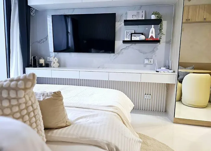 Alexa Smart L Balcony Night View L Fast Wifi شقة *